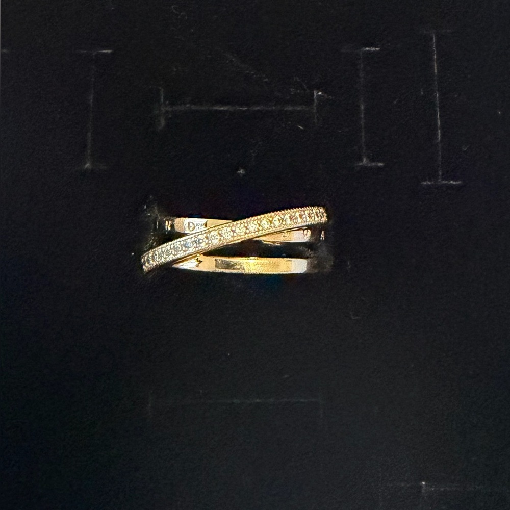 Pandora pave’ crossover triple band ring
14k gold plated